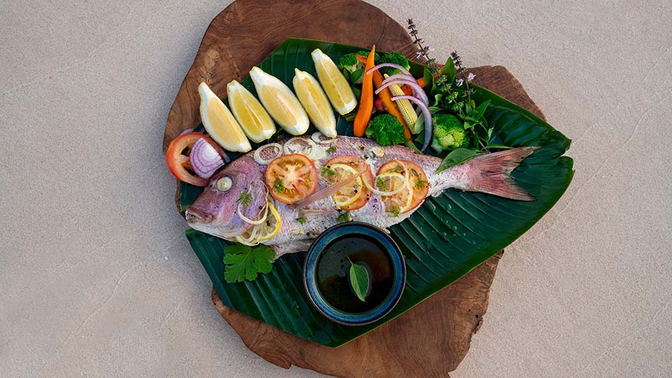 Mozambique_SeafoodDinner_960x540 Mouth watering seafood, fresh from the sea on Benguerra Island, Mozambique Photo Credit andBeyond.com