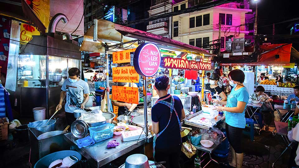 Thailand_Bangkok_NightMarket_960x540 The world comes alive at night in the markets on Bangkok, Thailand