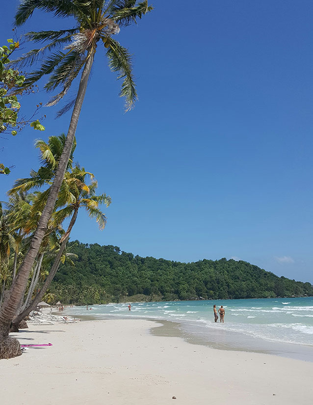 Vietnam_Phu Quoc_638x825 Relax on the beach in Php Quoc, Vietnam